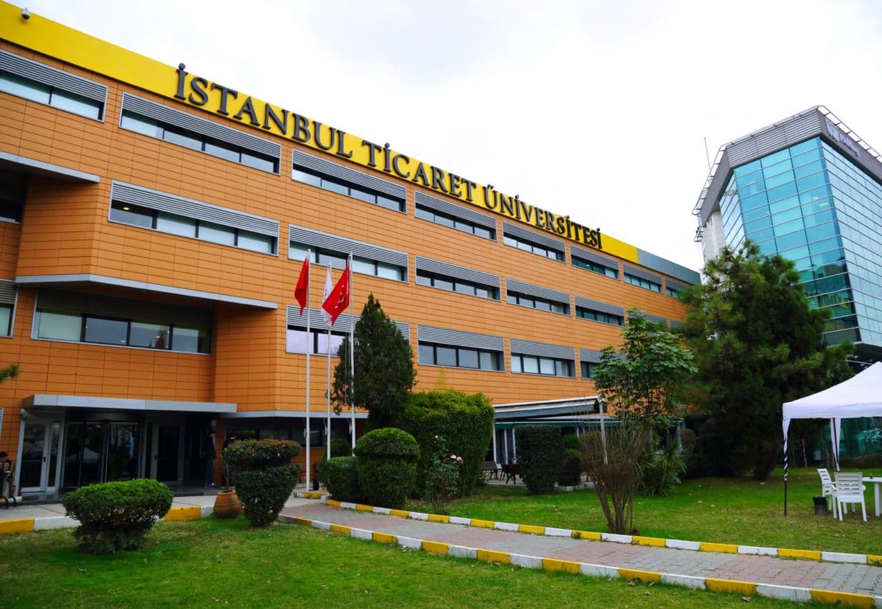 Istanbul Commerce University Programs - Ranking & Fees جامعة اسطنبول التجارية - رسوم التخصصات - ترتيب جامعة اسطنبول للتجارة